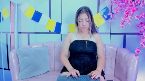 blairjones_ online show from 09.29.25
