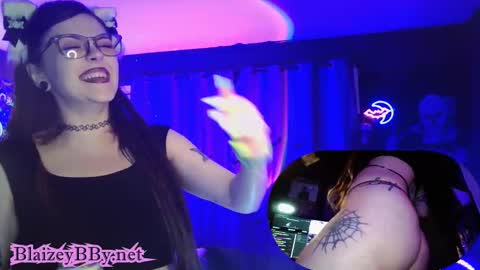 Snapshot of blaizebunny chatting on 02.27.25 BlaizeyBBy online show from 02.27.25