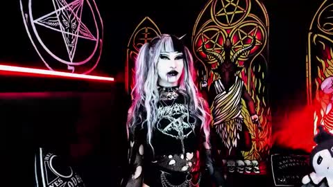   online show from 10.03.25