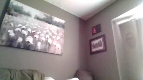 Snapshot of blazeentertainment2025 chatting on 12.19.25 blazeentertainment2025 online show from 12.19.25