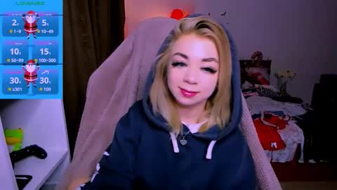 Nicole online show from 12.16.25
