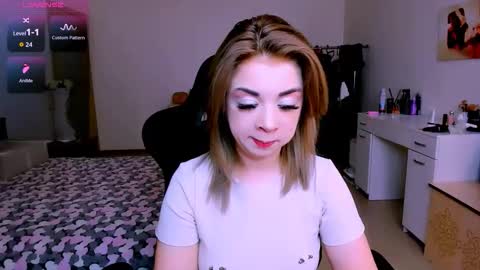 Nicole online show from 06.09.26