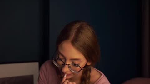 Snapshot of blissence chatting on 09.13.25 LiLy online show from 09.13.25