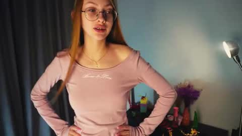 Snapshot of blissence chatting on 11.03.25 LiLy online show from 11.03.25