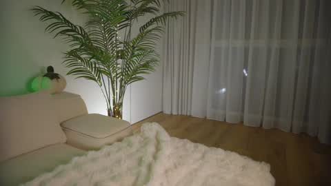 Snapshot of blisstease chatting on 03.04.25 Bliss online show from 03.04.25