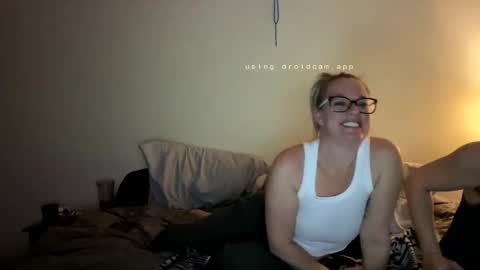 Snapshot of blitz8477 chatting on 11.06.25 blitz8477 online show from 11.06.25