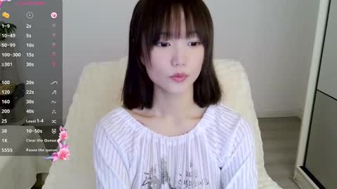 Snapshot of blon_kater chatting on 03.10.25 YoYo online show from 03.10.25