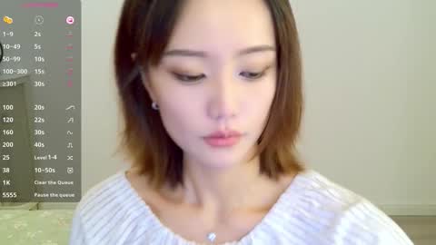 Snapshot of blon_kater chatting on 10.14.25 YoYo online show from 10.14.25