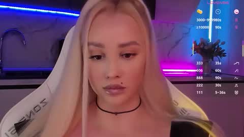 Lana online show from 12.01.25