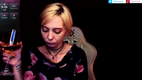 blond_ice_ann online show from 06.17.26