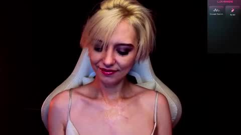blond_ice_ann online show from 07.11.26