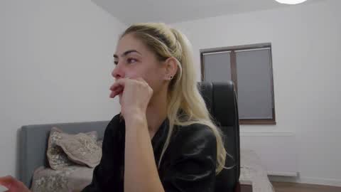 blonde4pasion online show from 12.06.24