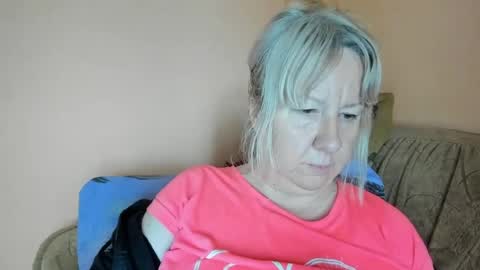 Snapshot of blonde_angel20 chatting on 06.16.26 Nicole online show from 06.16.26