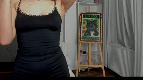 Snapshot of blonde_godess1 chatting on 10.24.25 blonde_godess1 online show from 10.24.25