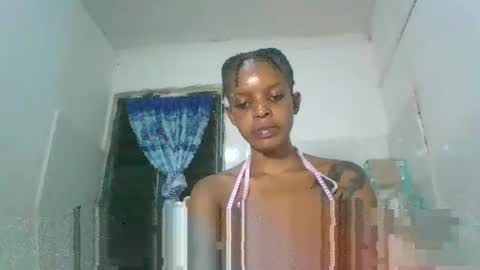 blonde_queenie online show from 04.07.26