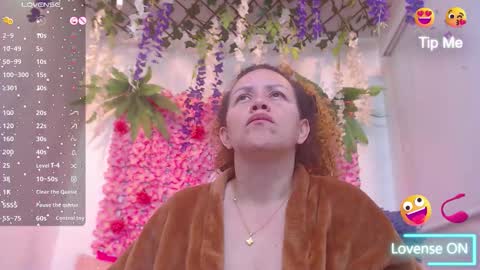 Snapshot of blonde_squirt_ chatting on 01.18.26 blonde_squirt_ online show from 01.18.26