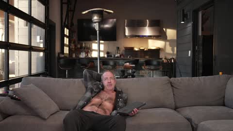 Snapshot of blondefoxsilverfox chatting on 01.26.25 blondefoxsilverfox online show from 01.26.25