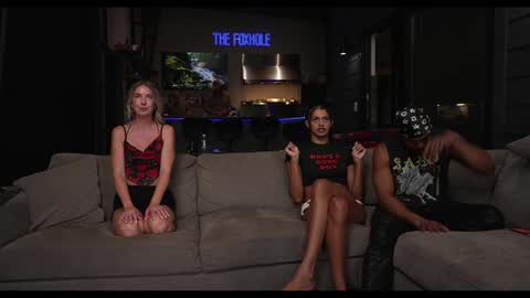 Snapshot of blondefoxsilverfox chatting on 10.04.25 blondefoxsilverfox online show from 10.04.25