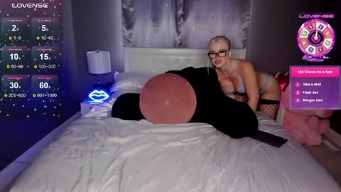 Snapshot of blondeprincess7 chatting on 06.02.26 Blondeprincess online show from 06.02.26