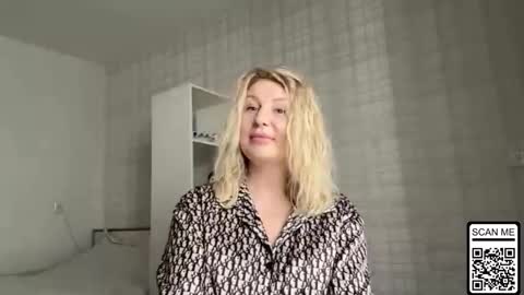 Snapshot of blondie_xoxoxo chatting on 02.12.26 blondie_xoxoxo online show from 02.12.26