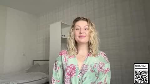 Snapshot of blondie_xoxoxo chatting on 03.17.26 blondie_xoxoxo online show from 03.17.26