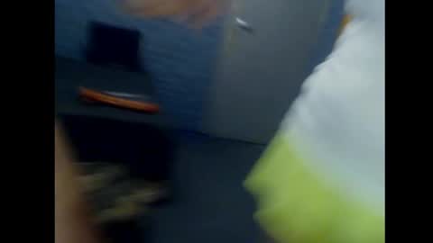 Snapshot of blontsex chatting on 04.18.26 Blontsex online show from 04.18.26