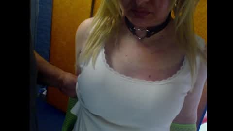 Snapshot of blontsex chatting on 05.03.26 Blontsex online show from 05.03.26