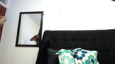 Snapshot of bloom_bbc chatting on 01.06.26 bloom_bbc online show from 01.06.26