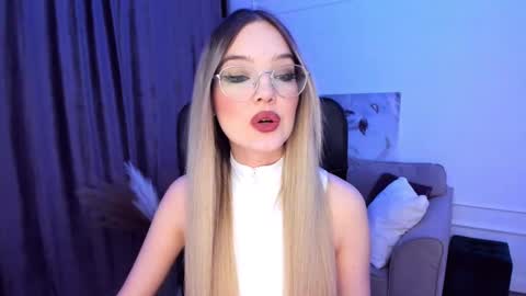 Sophia online show from 02.09.25