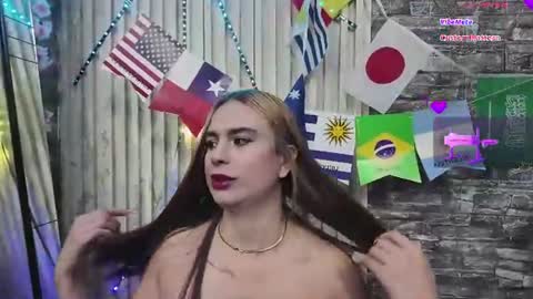Snapshot of blowjob_sex69 chatting on 07.19.26 santiylola online show from 07.19.26
