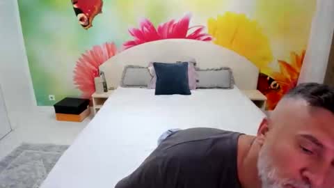 Snapshot of blowmyxxl chatting on 11.18.25 Nico online show from 11.18.25