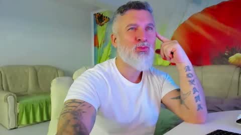 Snapshot of blowmyxxl chatting on 01.05.26 Nico online show from 01.05.26