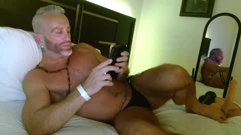 Wyatt online show from 11.04.25