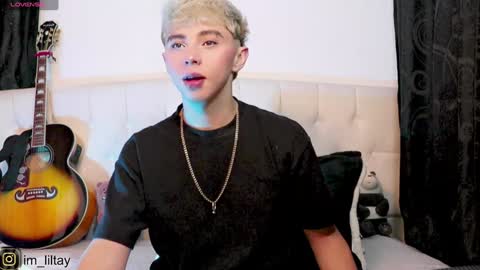 Snapshot of blue_boy_1 chatting on 01.03.25 TAY online show from 01.03.25