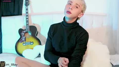Snapshot of blue_boy_1 chatting on 02.15.25 TAY online show from 02.15.25