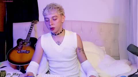 Snapshot of blue_boy_1 chatting on 02.21.25 TAY online show from 02.21.25