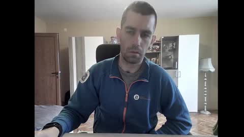 Runaway online show from 12.09.24