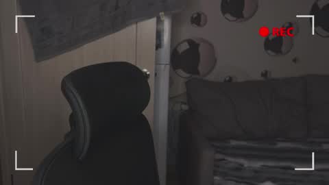 Snapshot of blue_w0rld chatting on 11.22.25 SONNYVAN online show from 11.22.25