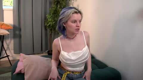 bluebeell online show from 07.04.26