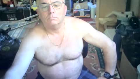 Snapshot of bluebox65 chatting on 11.12.25 bluebox65 online show from 11.12.25