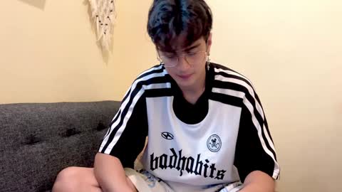 Snapshot of bluedaan chatting on 01.29.25 Daan online show from 01.29.25