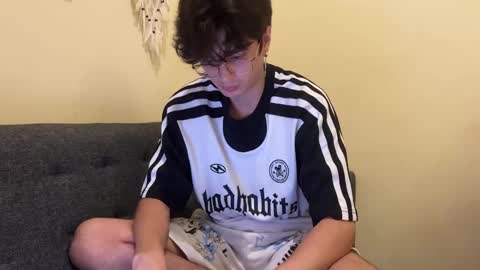 Snapshot of bluedaan chatting on 02.02.25 Daan online show from 02.02.25