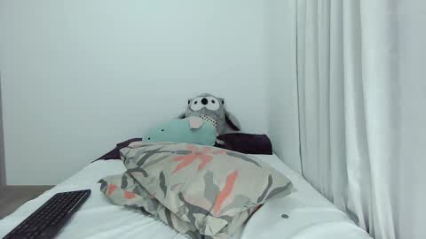 bluediamond_ online show from 02.20.25