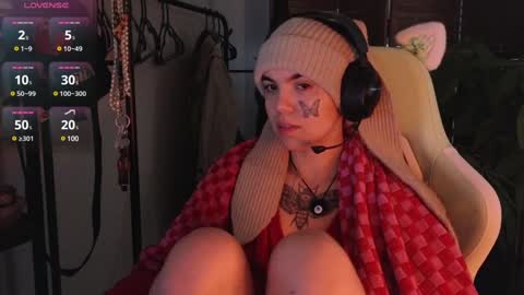 Blue online show from 01.08.25