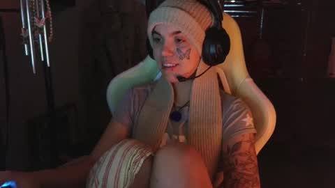 Blue online show from 02.14.25