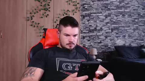 blueeyeboy0 online show from 04.30.26