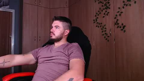 Snapshot of blueeyeboy0 chatting on 06.18.26 blueeyeboy0 online show from 06.18.26