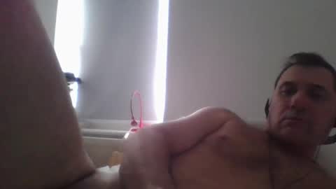 Snapshot of blueeyedm12 chatting on 01.18.26 blueeyedm12 online show from 01.18.26