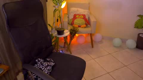 FLORAA online show from 04.15.26