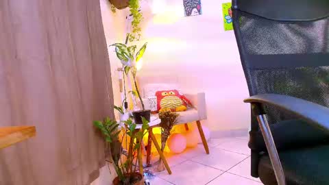 FLORAA online show from 04.17.26